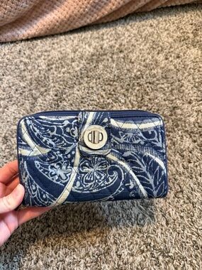 Vera Bradley Navy and Cream Quilted Paisley Turnlock Wallet